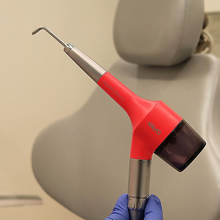 dental hygienist air polisher 